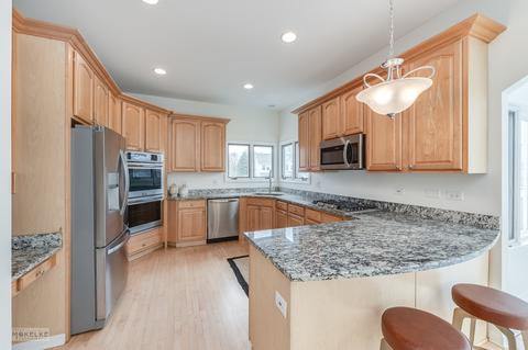 2204 Joyce Ln, Naperville, IL 60564 photo 19