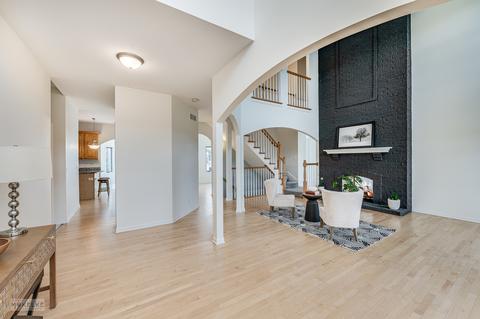 2204 Joyce Ln, Naperville, IL 60564 photo 3