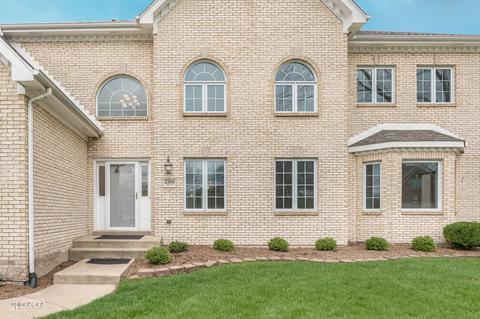 2204 Joyce Ln, Naperville, IL 60564 photo 2