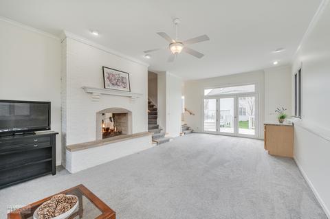 2204 Joyce Ln, Naperville, IL 60564 photo 11