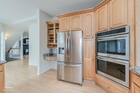2204 Joyce Ln, Naperville, IL 60564 photo 21