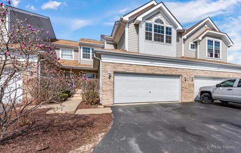 2063 Constitution Ct, Aurora, IL 60506 photo 2