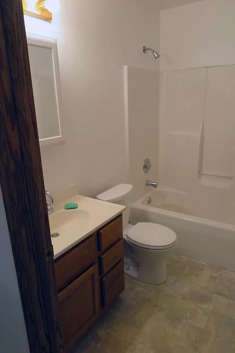 3404 Broad St, Mchenry, IL 60050 photo 10