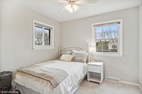 926 E Paddock Dr, Palatine, IL 60074 photo 13