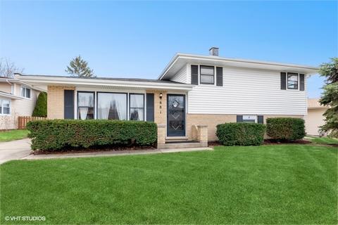 681 Juniper Ln, Bartlett, IL 60103 photo 1