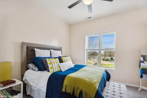 921 E 40th St #2E, Chicago, IL 60653 photo 6