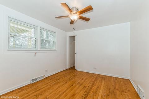 10109 S Winston Ave, Chicago, IL 60643 photo 4