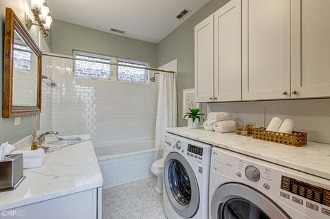 1431 W Warner Ave, Chicago, IL 60613 photo 26