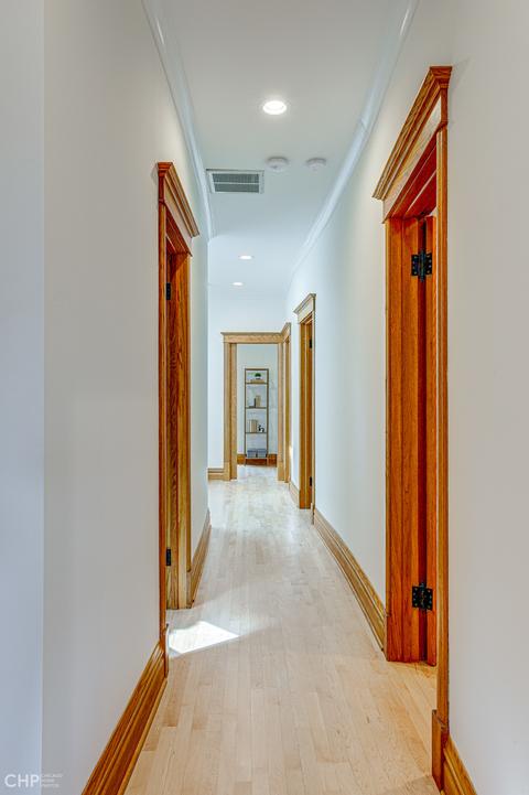 1431 W Warner Ave, Chicago, IL 60613 photo 20