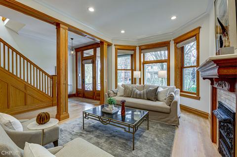 1431 W Warner Ave, Chicago, IL 60613 photo 3