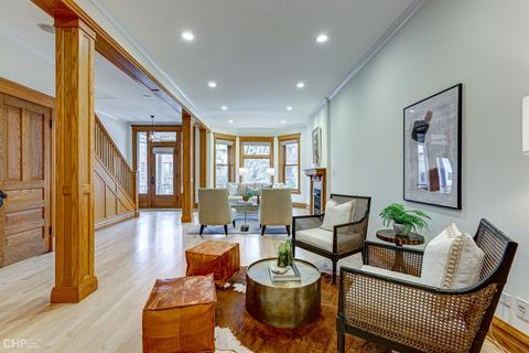1431 W Warner Ave, Chicago, IL 60613 photo 4