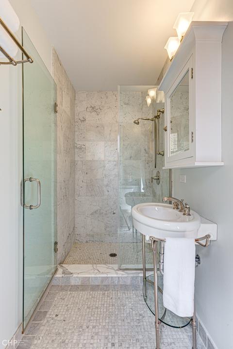 1431 W Warner Ave, Chicago, IL 60613 photo 28