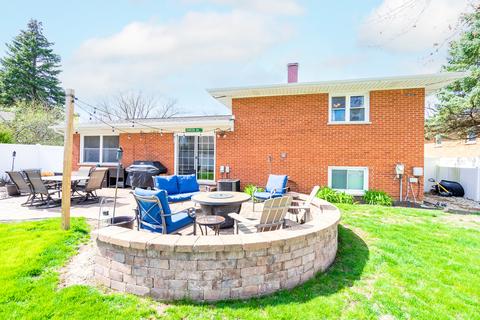 6648 Forestview Dr, Oak Forest, IL 60452 photo 25