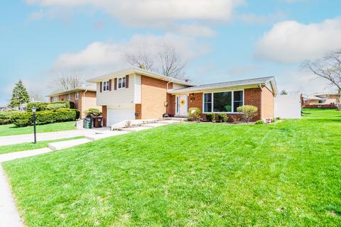 6648 Forestview Dr, Oak Forest, IL 60452 photo 2