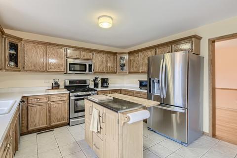 509 Edgewater Dr, Minooka, IL 60447 photo 9