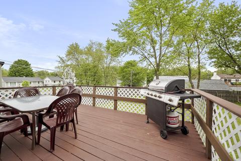 305 Meyer Ct, Streamwood, IL 60107 photo 25