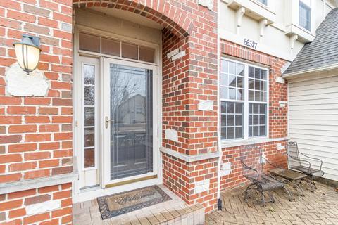 26327 Mapleview Dr, Plainfield, IL 60585 photo 3