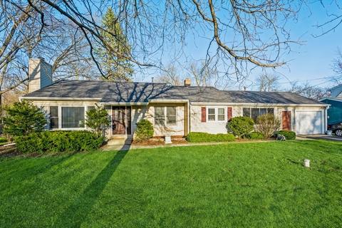 237 Willow St, Roselle, IL 60172 photo 1