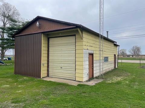 1108 Harmony Ave, Mazon, IL 60444 photo 2