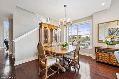 1925 Dauntless Dr, Glenview, IL 60025 photo 6