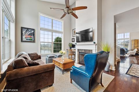 1925 Dauntless Dr, Glenview, IL 60025 photo 8