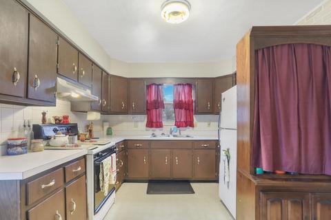 293 E Park St, Argenta, IL 62501 photo 10