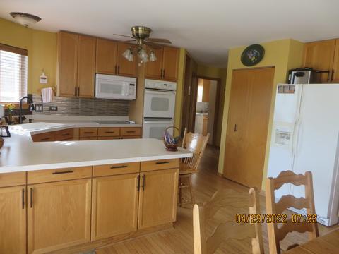 32795 Weathervane Ln, Lakemoor, IL 60051 photo 3