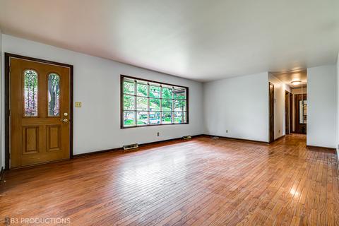 16461 S Ellen Dr, Plainfield, IL 60586 photo 6