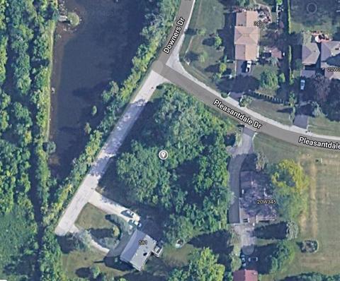 20 W227 Pleasantdale Dr, Lemont, IL 60439