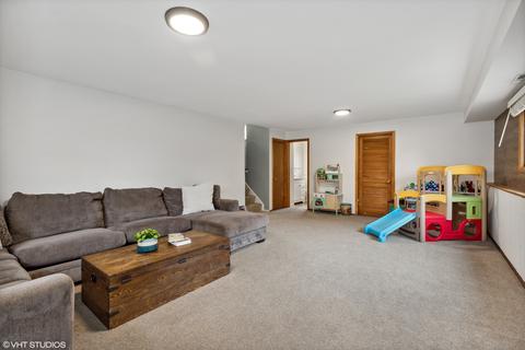 2312 E Beck Rd, Lindenhurst, IL 60046 photo 6
