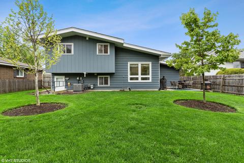 2312 E Beck Rd, Lindenhurst, IL 60046 photo 12
