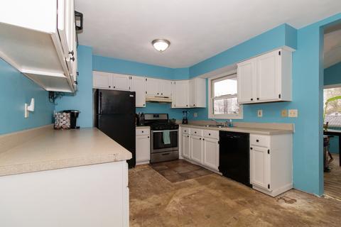 809 E Wood St, Bloomington, IL 61701 photo 5