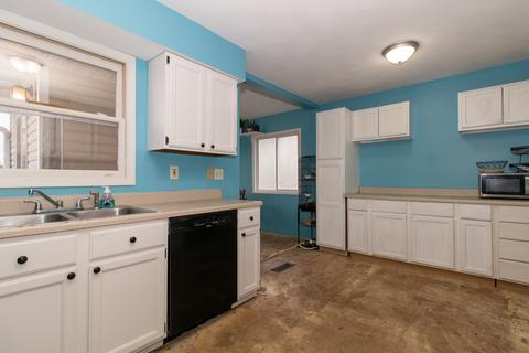 809 E Wood St, Bloomington, IL 61701 photo 8