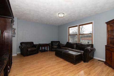 809 E Wood St, Bloomington, IL 61701 photo 2