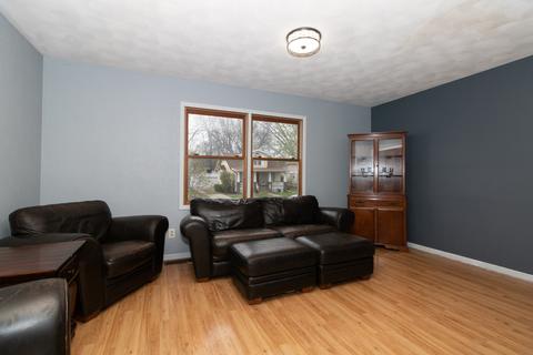 809 E Wood St, Bloomington, IL 61701 photo 4