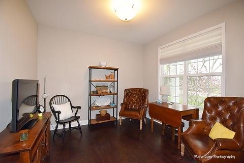 1014 Glencoe St, Wheaton, IL 60187 photo 7