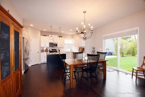 1014 Glencoe St, Wheaton, IL 60187 photo 5