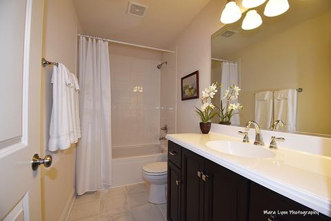 1014 Glencoe St, Wheaton, IL 60187 photo 14