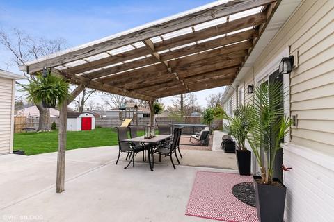 430 Apache Ln, Hoffman Estates, IL 60169 photo 14