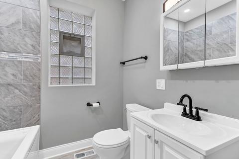 8204 S Ada St, Chicago, IL 60620 photo 18