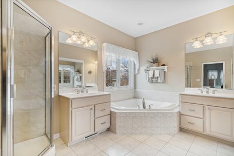 7513 Timber Trl, Mchenry, IL 60050 photo 11
