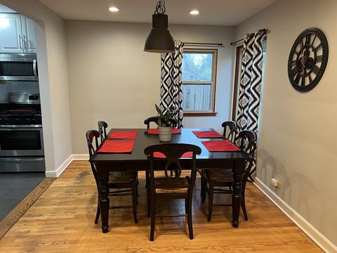556 Juniper Dr N, Naperville, IL 60540 photo 3