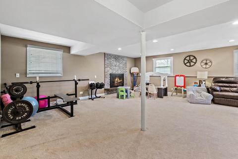 1128 Durham Dr, Wheaton, IL 60189 photo 19