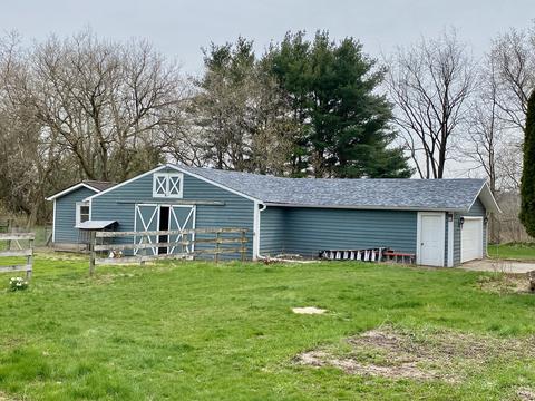 8607 Ferris Rd, Harvard, IL 60033 photo 3