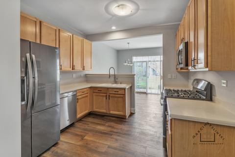 512 Horizon Dr #A, Bartlett, IL 60103 photo 3