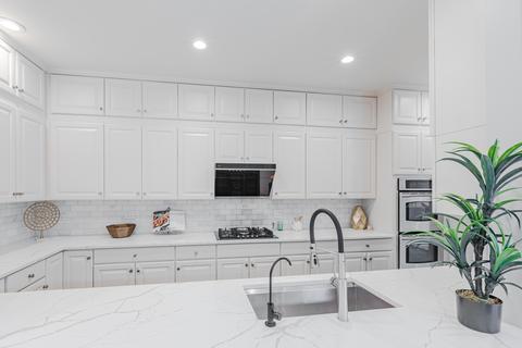 242 E 14th St, Chicago, IL 60605 photo 16
