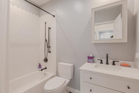242 E 14th St, Chicago, IL 60605 photo 28