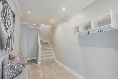 242 E 14th St, Chicago, IL 60605 photo 3