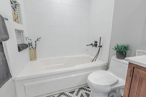 242 E 14th St, Chicago, IL 60605 photo 23