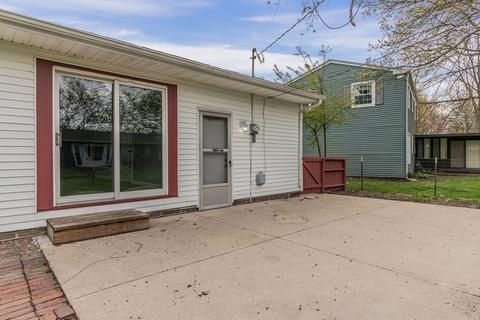 1805 Crescent Dr, Champaign, IL 61821 photo 31